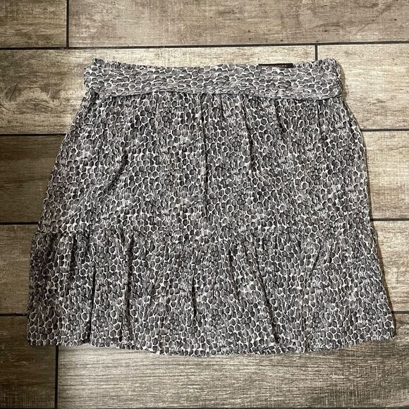 NWT Banana Republic Flounce Hem Mini Skirt - Picture 8 of 9